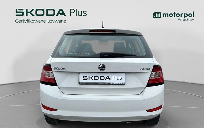 Skoda Fabia cena 39900 przebieg: 119370, rok produkcji 2018 z Książ Wielkopolski małe 407